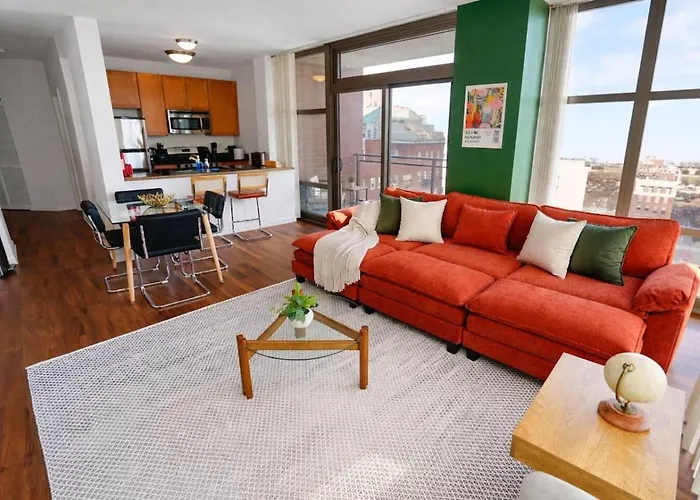 21st Floor Skyline 2br Near Grant Park & Field Museum Chicago